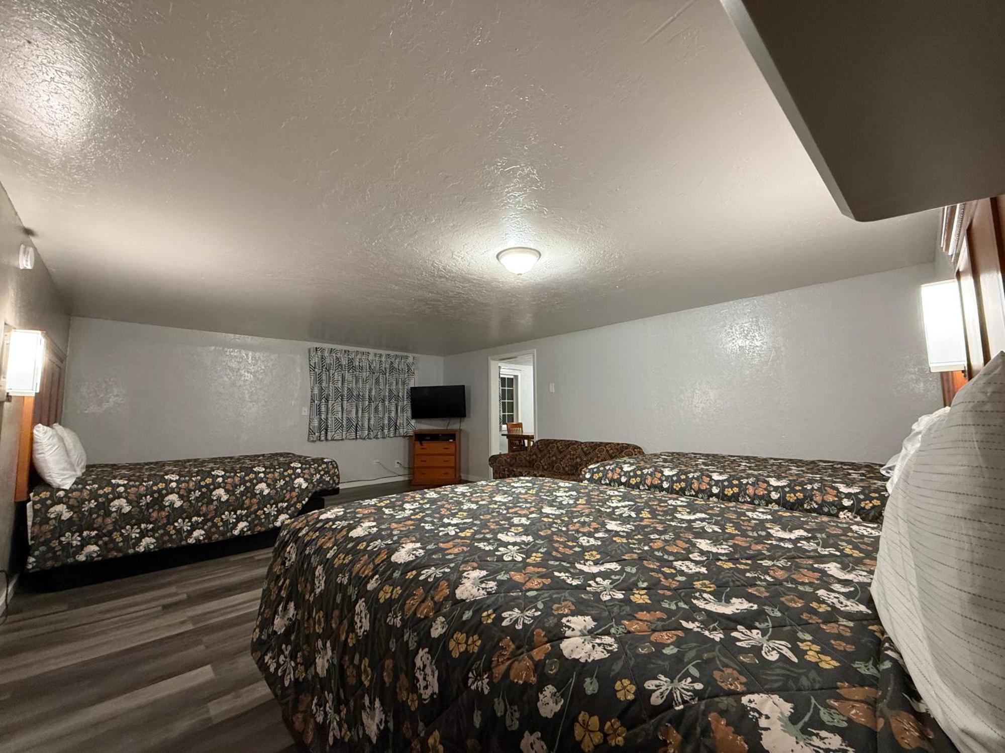 Budget Inn Bend Buitenkant foto